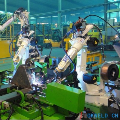 帕柯迪高 叉车焊接机器人工作站 焊接机器人