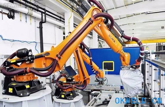 湘潭市二手库卡碳钢焊接机器人 二手机器人 二手焊接机器人
