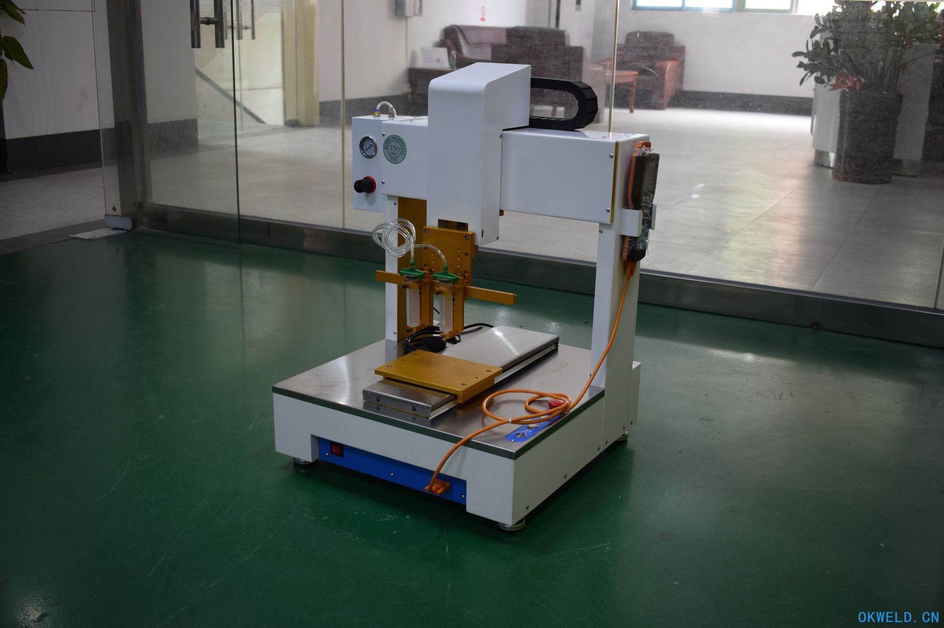 上海全自动焊锡机 全自动机器人自动焊接机送锡点焊机PCB板焊锡机