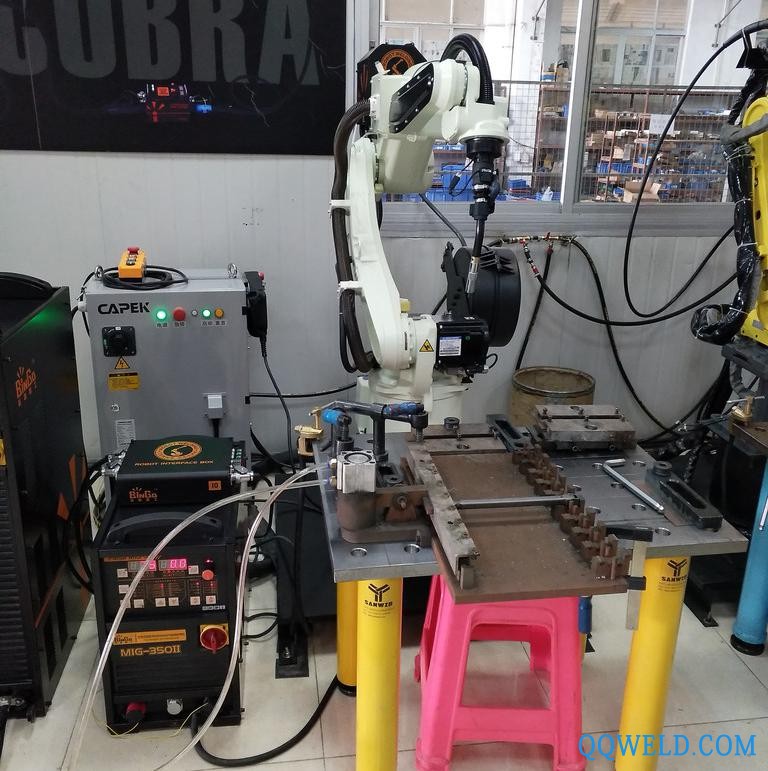 弧焊机器人，焊接机器人 川崎焊接机器人