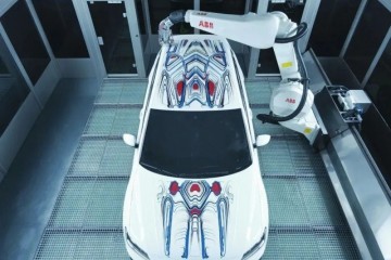 震撼！ABB机器人打造全球首辆喷涂艺术车