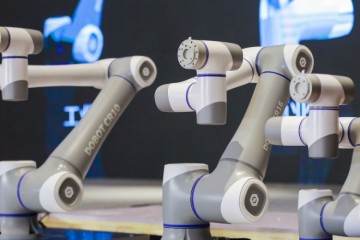 越疆科技完成3.2亿元新一轮融资，定义协作机器人新品类